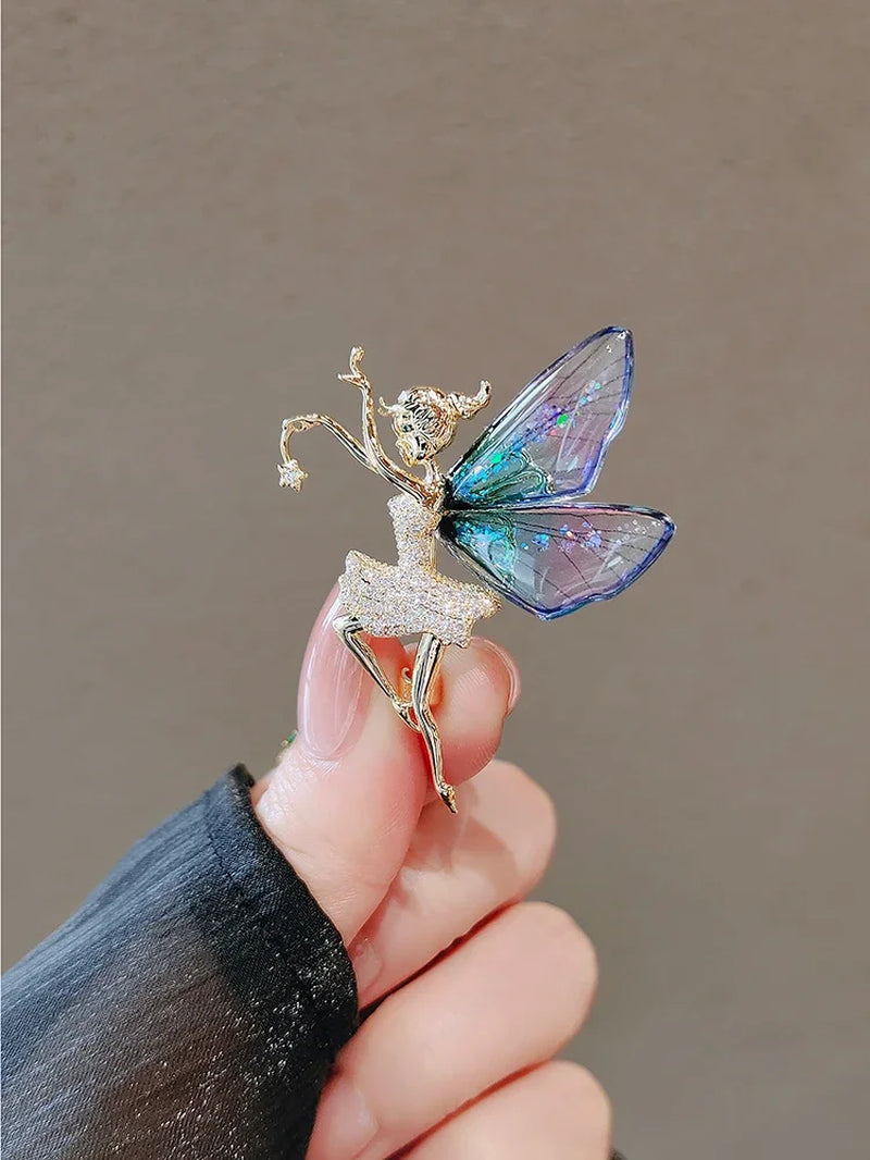 Fashion Women Girls Elegant Emerald Crystal Butterfly Brooches Badges Classic Lady Dress Suit High-End Pins Jewelry